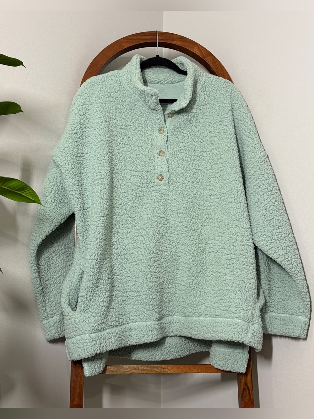 aerie Mint Green Sherpa Pullover